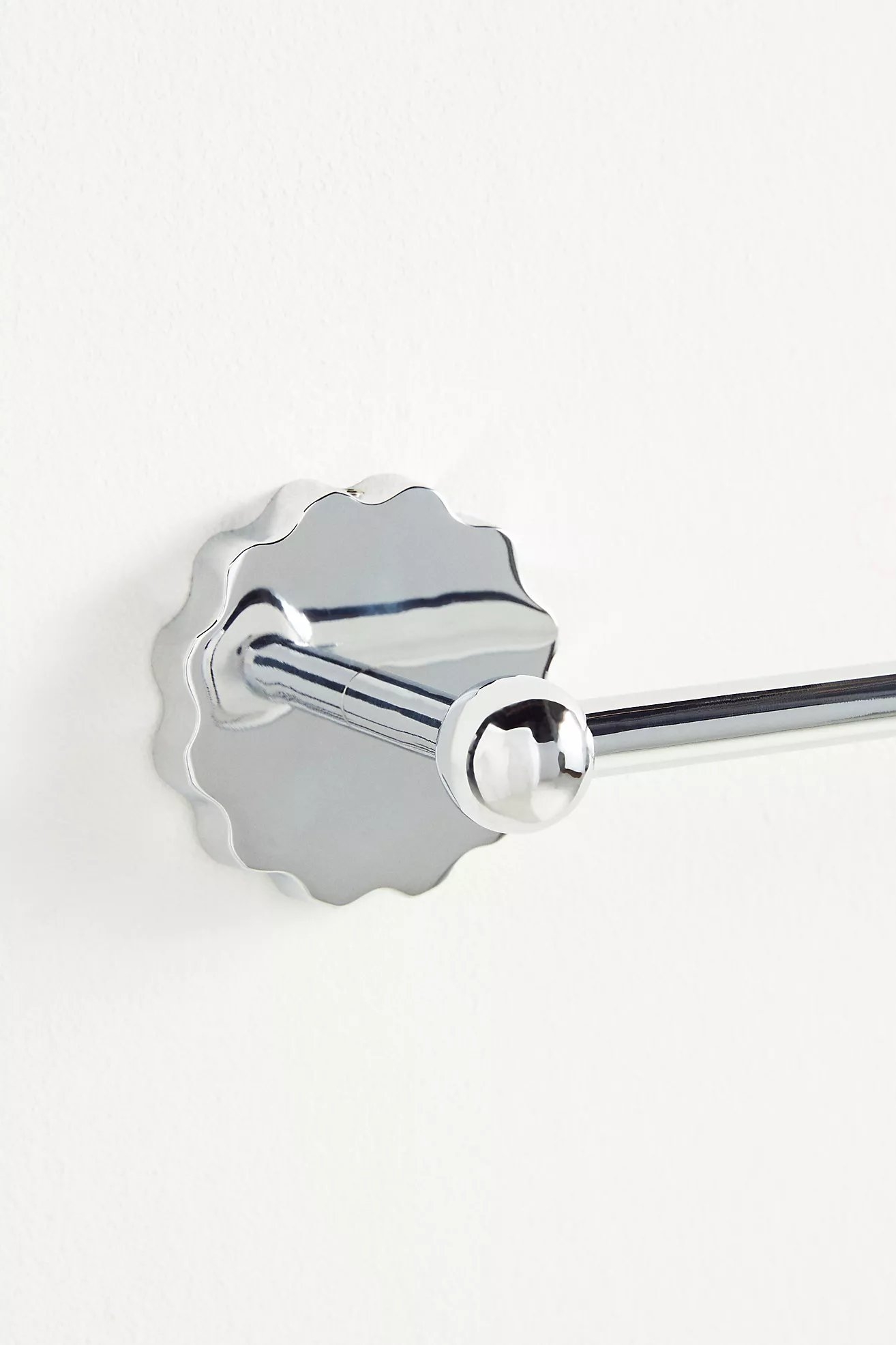 Wiggle Towel Bar - Image 1