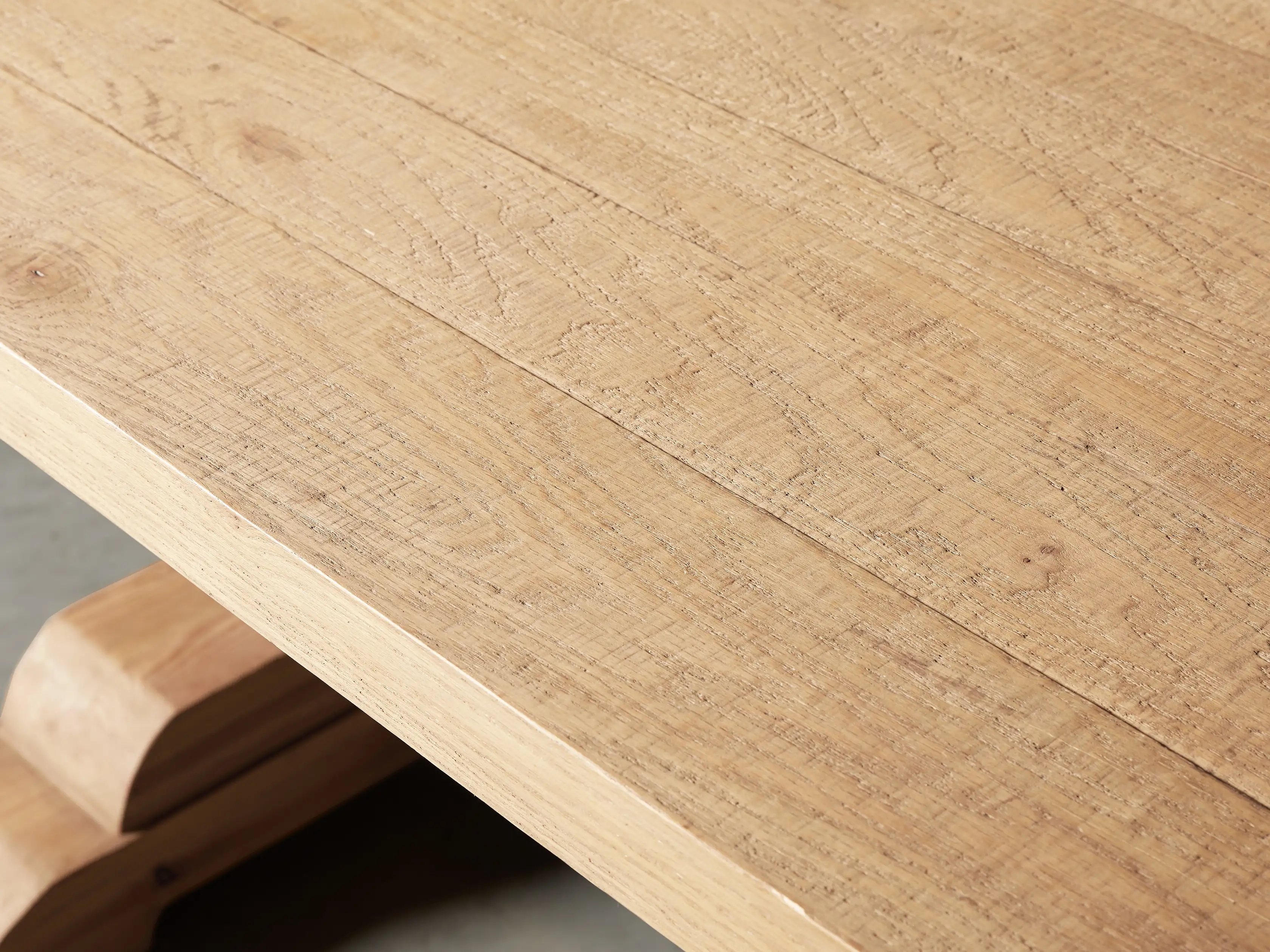 Kensington Dining Table in Wood 96" Natural  Honey  - Image 2