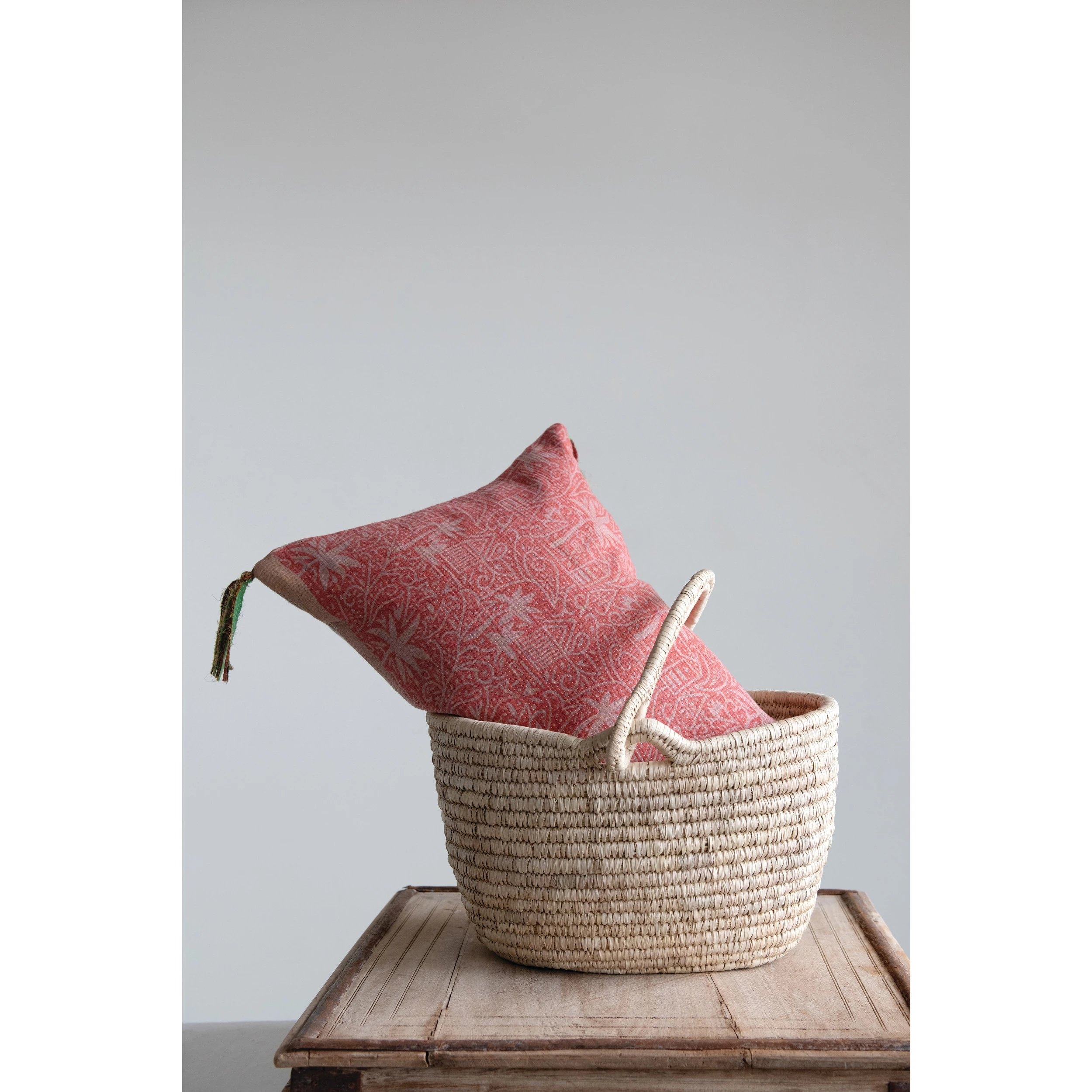 Hand-Woven Grass and Date Leaf Basket with Handle - Image 2