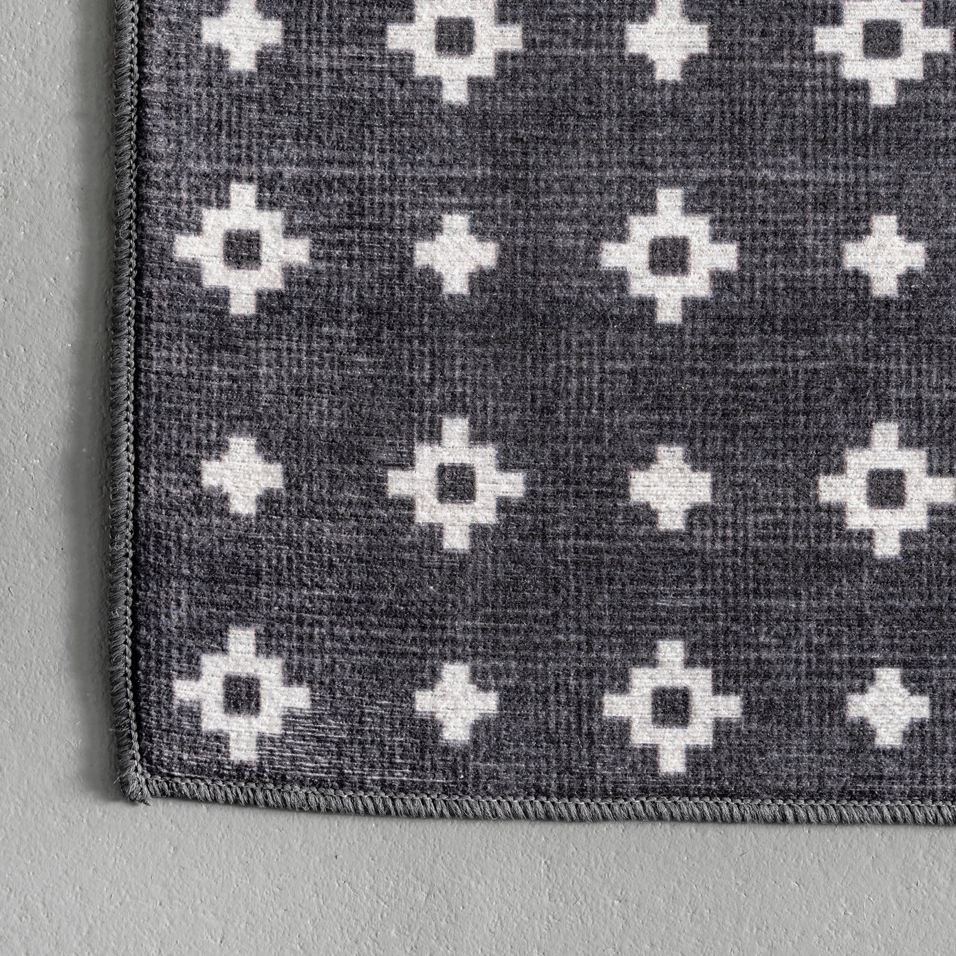 Mikki Geometric Machine Washable Indoor/Outdoor Area Rug, 8' x 10' - Image 4