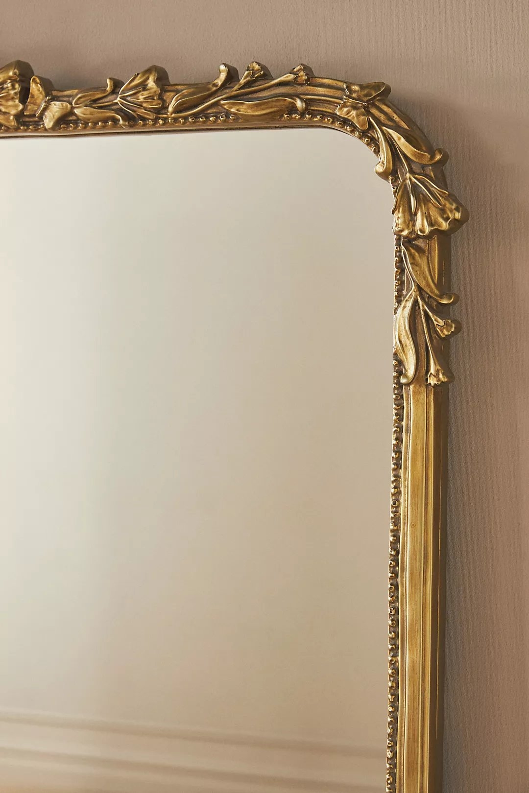 Mila Mirror, Gold, Floor - Image 3