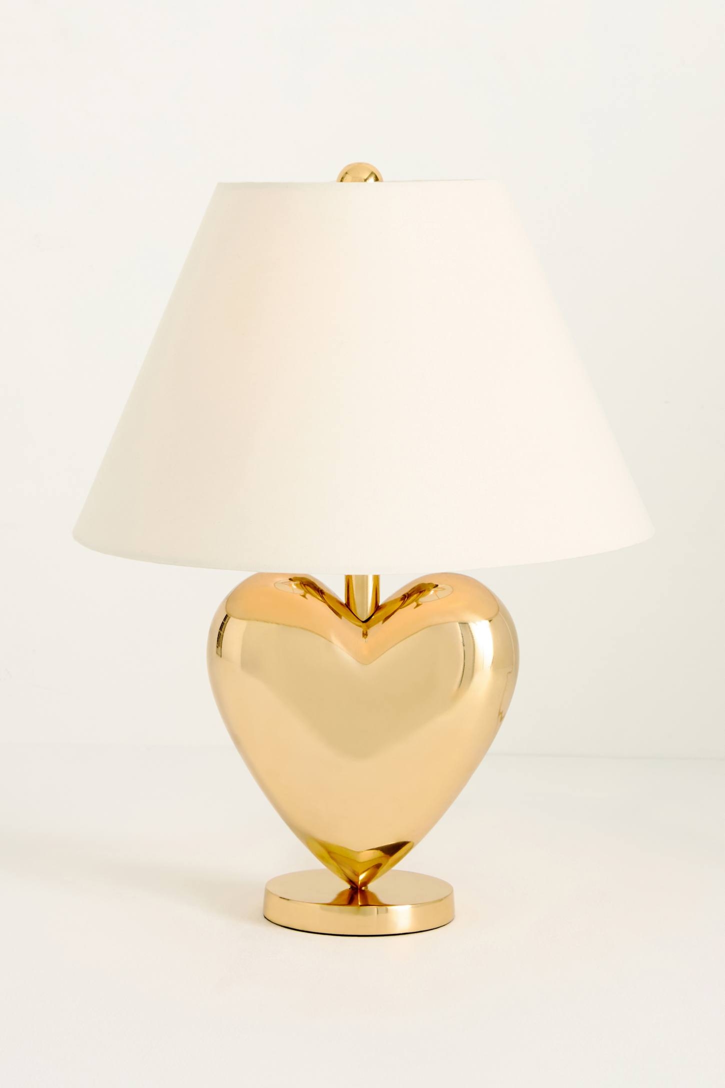 The Icon Table Lamp: Heart Edition - Image 0