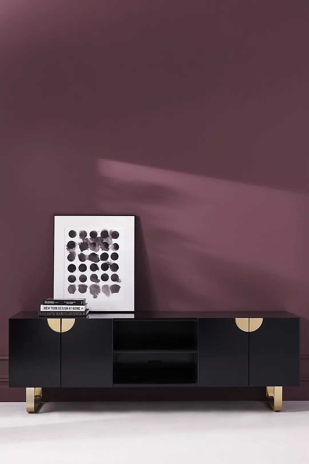 Lacquered Glinda Media Console - Image 1