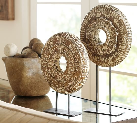 Round Carved Wood Medallions Stand - Small - Image 0