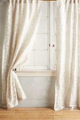 Traced Jacquard Curtain - Image 0