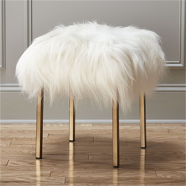 Sheepskin stool - Image 0