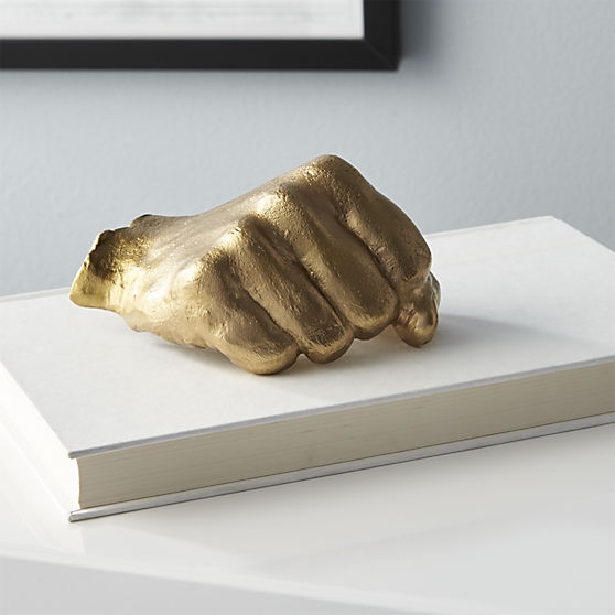 Golden fist - Image 0