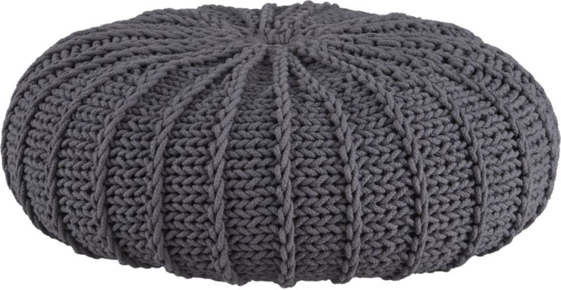 Jumbo knit shale pouf - Image 0