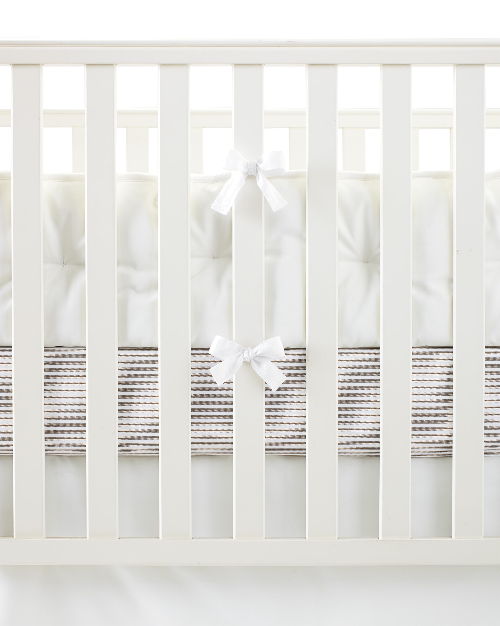 Nursery Basics Crib Bumper - Image 0