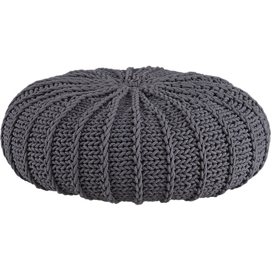 Jumbo knit shale pouf - Image 0