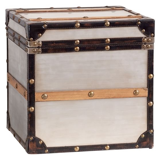 Collector's Metal Trunk - Image 0
