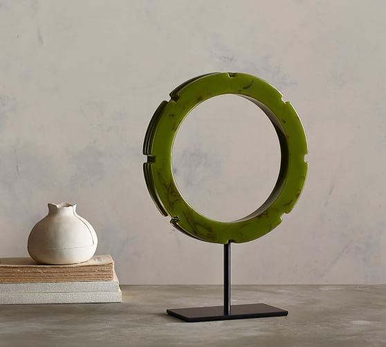 Jade Ring On a Stand - Image 0