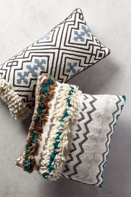 Tufted Ariany Pillow - Image 0