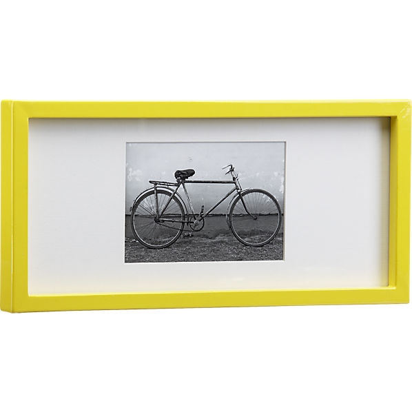 Rectangular yellow hi-gloss 4x6 picture frame - Image 0