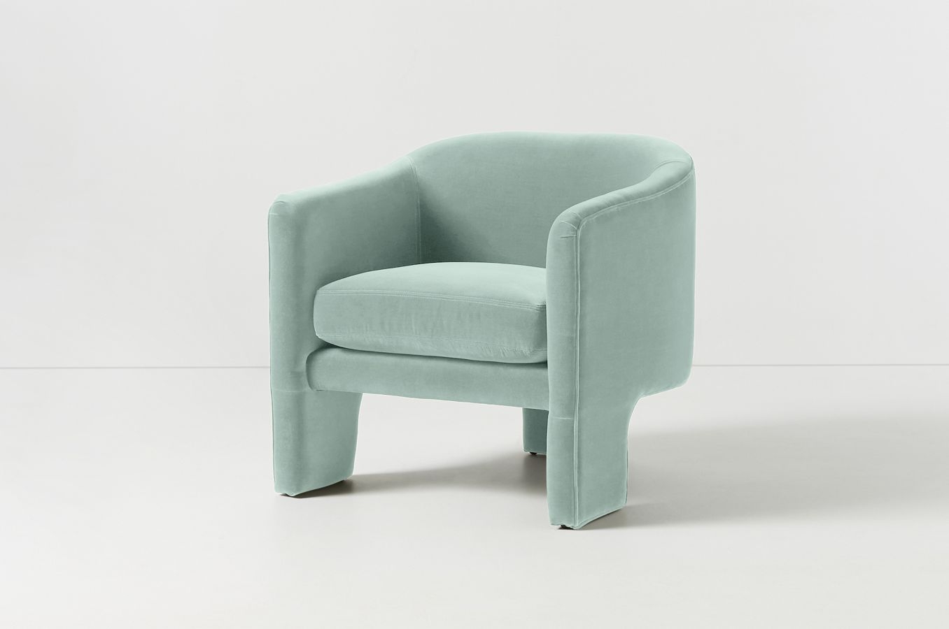 Effie Tripod Chair - Image 0