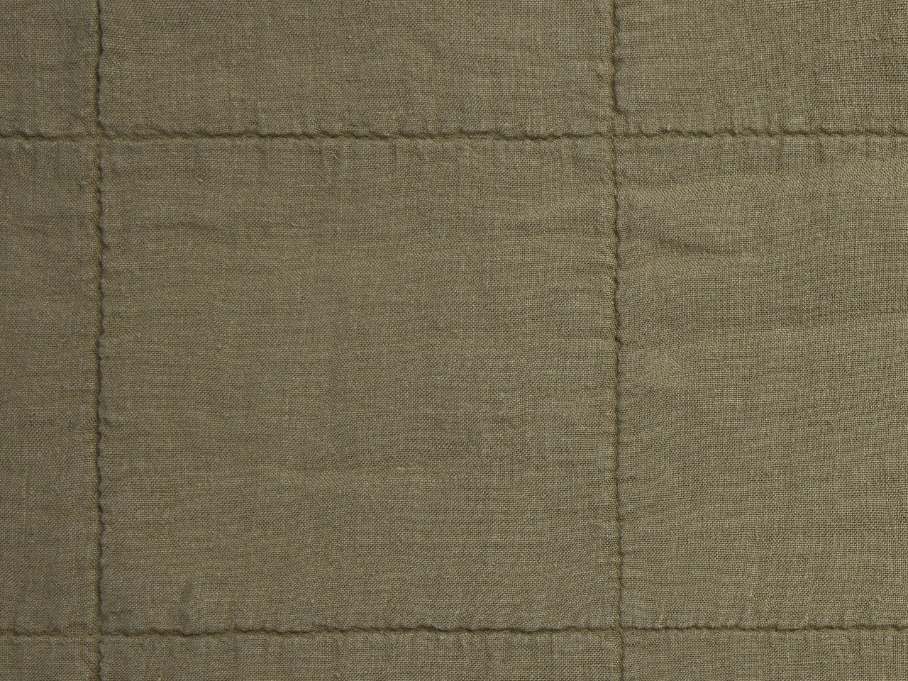 King/Cal King Linen Quilt in Surplus | Parachute - Image 2