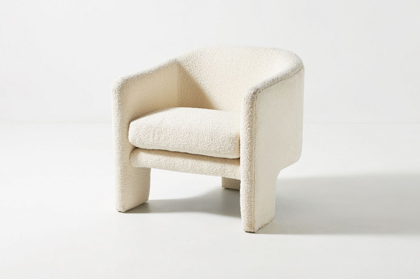 Effie Tripod Chair - Image 0