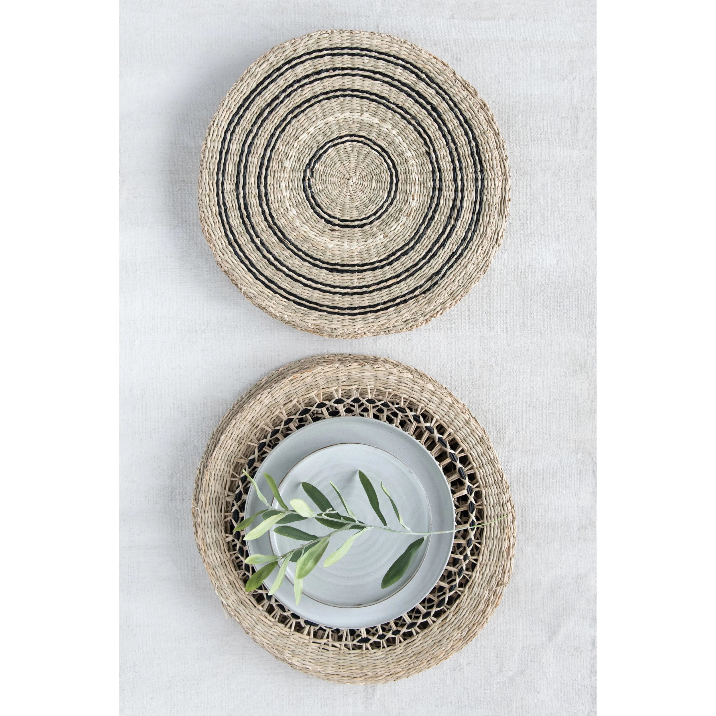 Handwoven Seagrass Placemat, Black & Natural, Set of 2 - Image 1