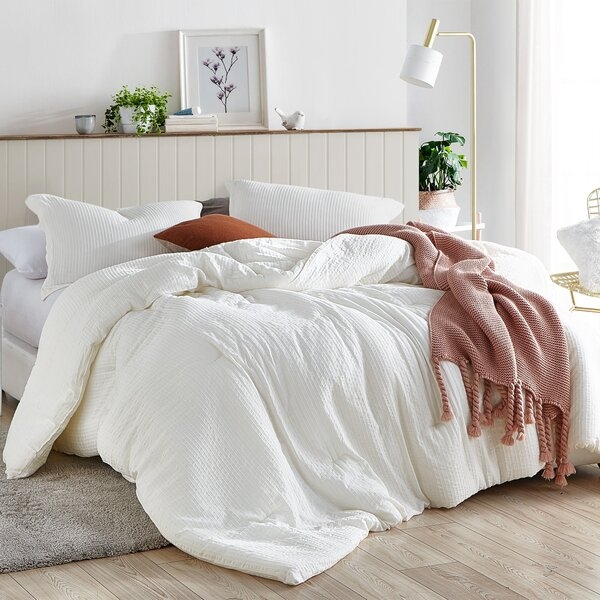 Llyr Angelic Comforter Set - Image 0