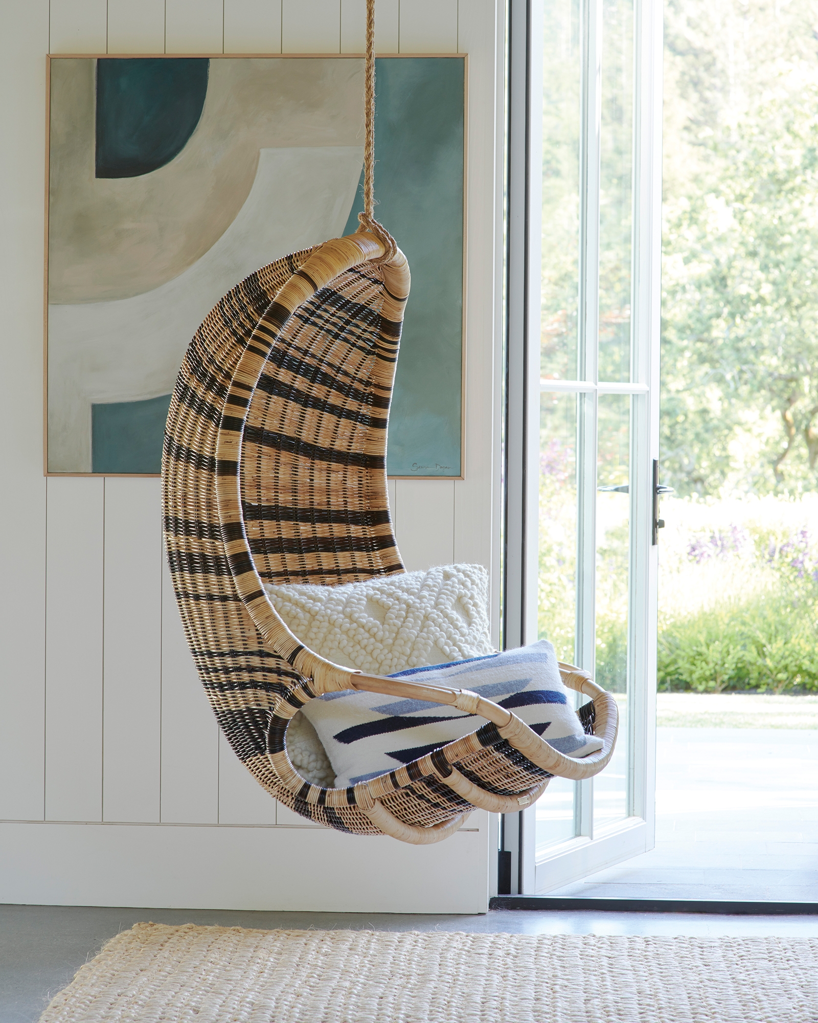 Luna Hanging Chair - Image 1