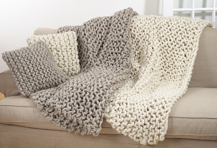 Mantua Oversized Cable Knit Premium Wool Throw - Image 1