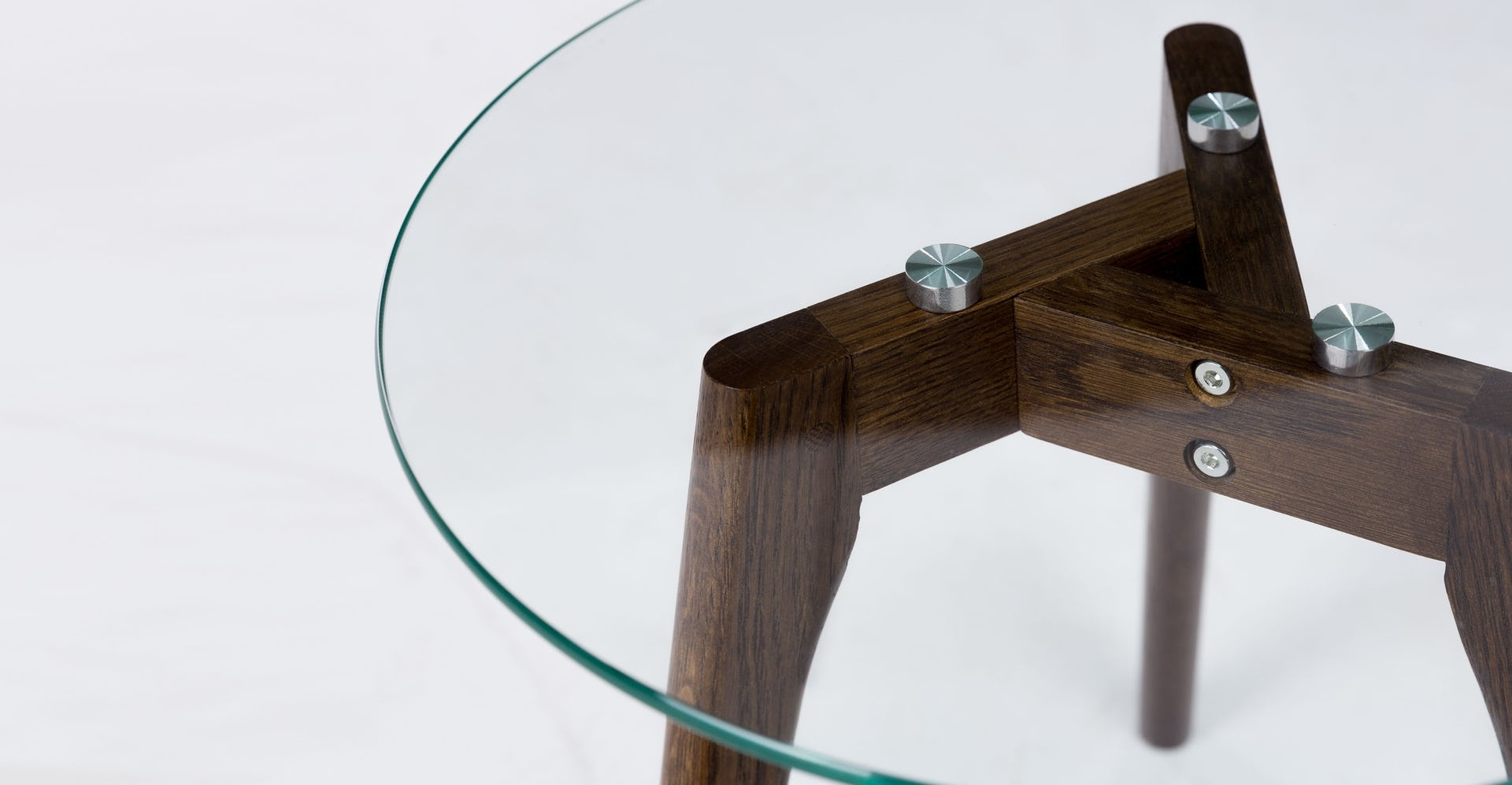 Clarus Walnut Side Table - Image 3