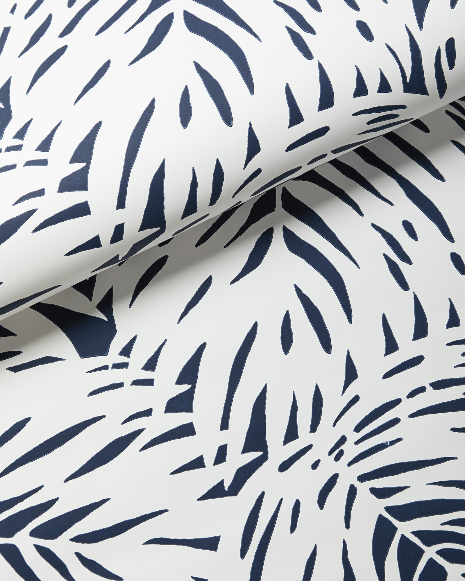 Palm Wallpaper - White/Navy - Image 0