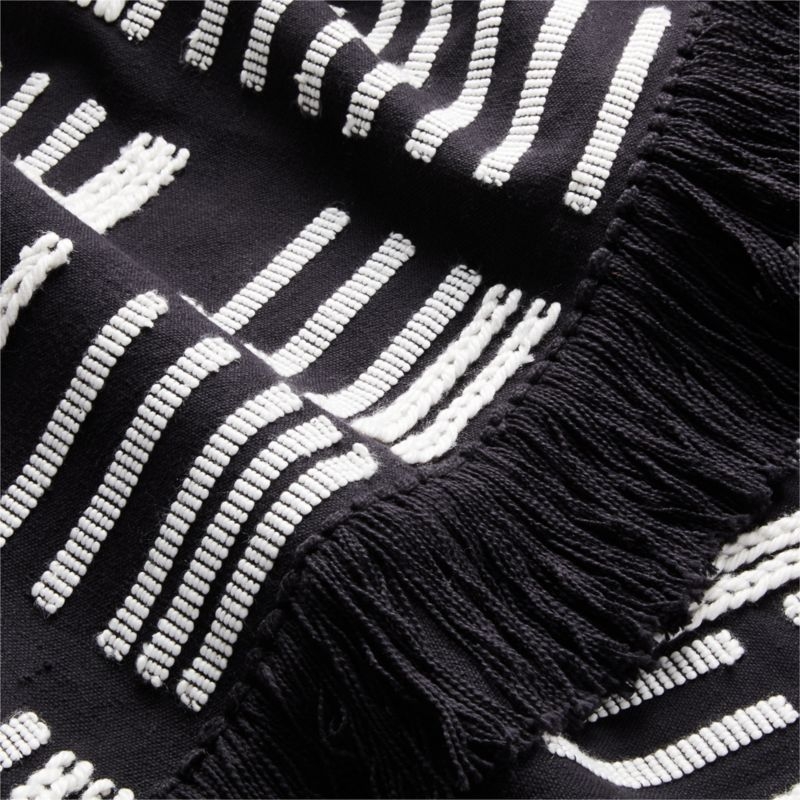 Hydrus Full/Queen Black and White Blanket - Image 1