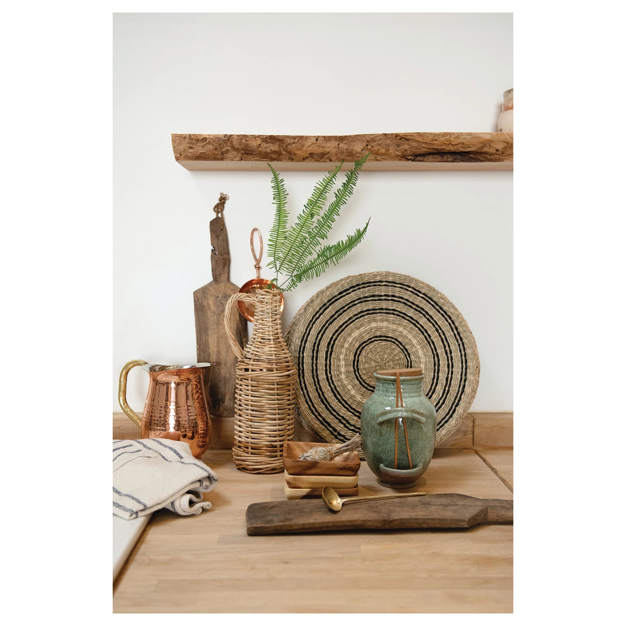 Handwoven Seagrass Placemat, Black & Natural, Set of 2 - Image 4