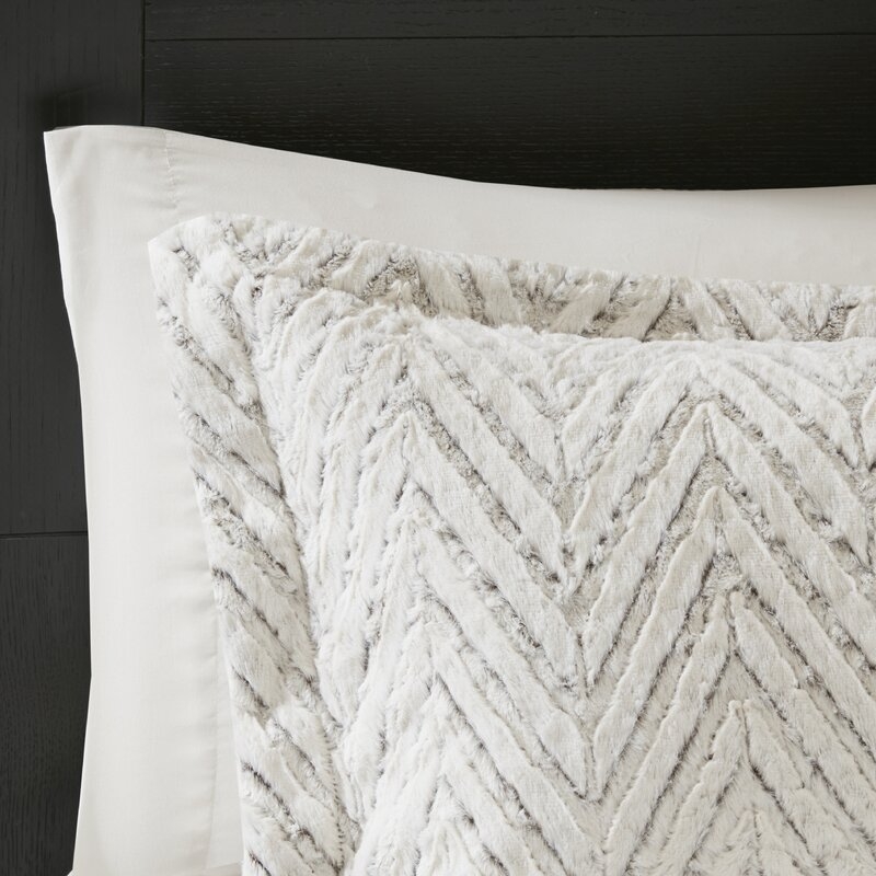 Hazlehurst Comforter Set - Image 1