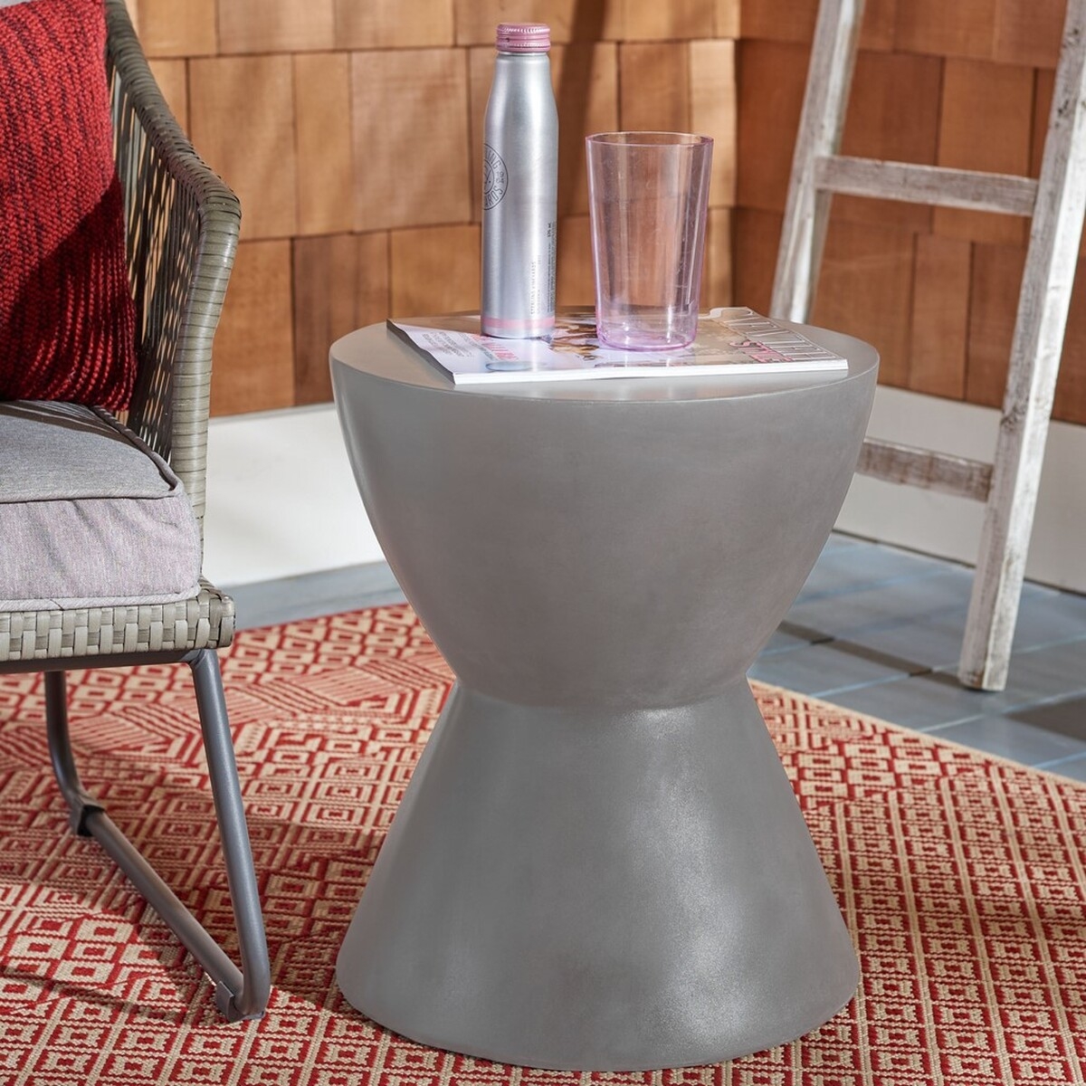 Athena Indoor/Outdoor Modern Concrete Round 17.7-Inch H Accent Table - Dark Grey - Arlo Home - Image 1