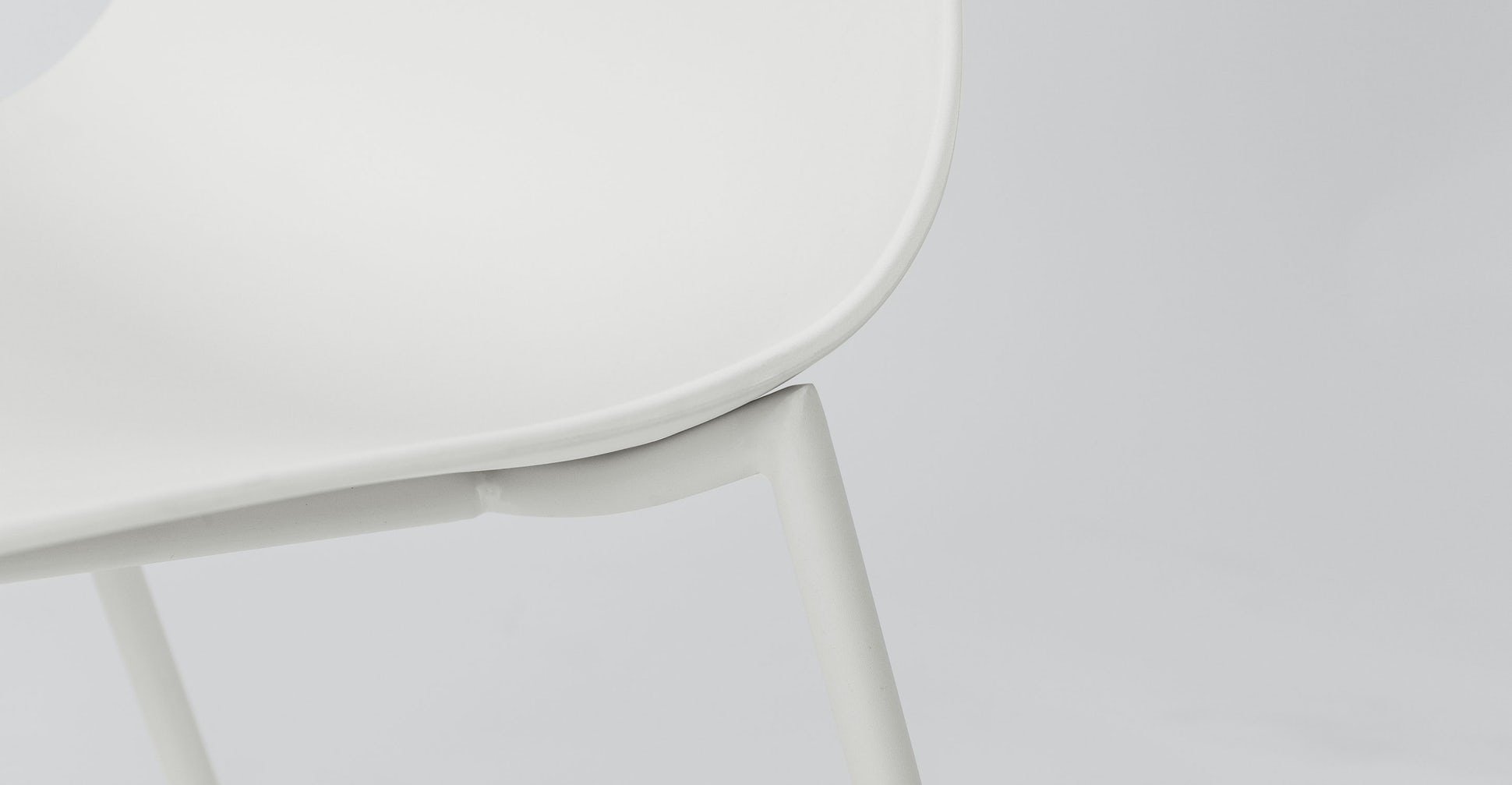 Svelti Pure White Dining Chair - Image 4