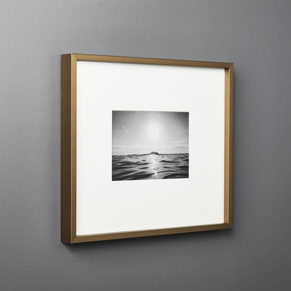 Gallery Frame with White Mat, Brass, 5"x7" - Image 3