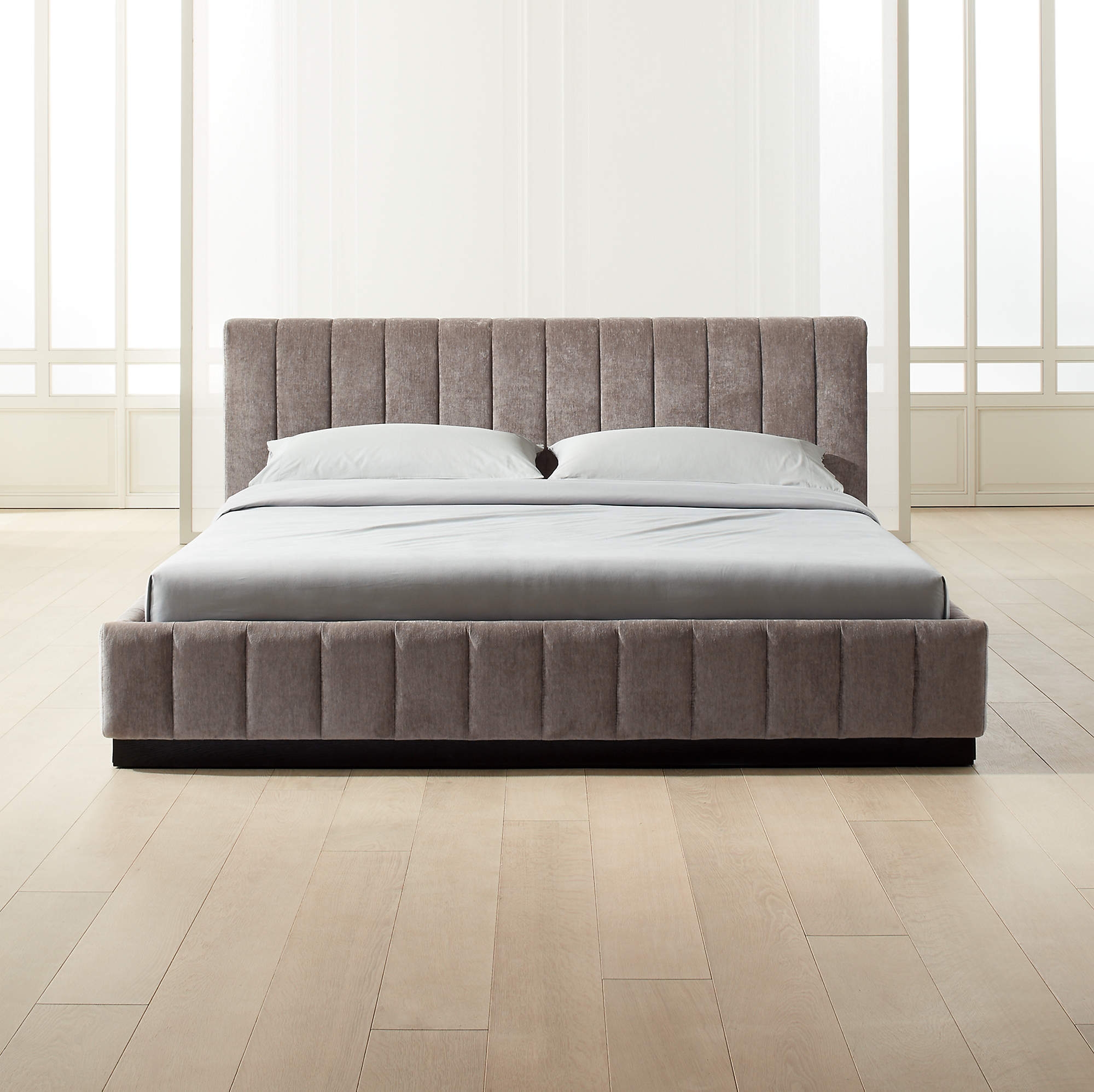 Forte Grey California King Bed - Image 2