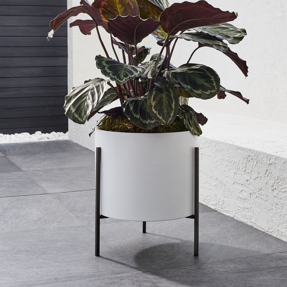 Dundee Low White Planter with Stand - Image 0