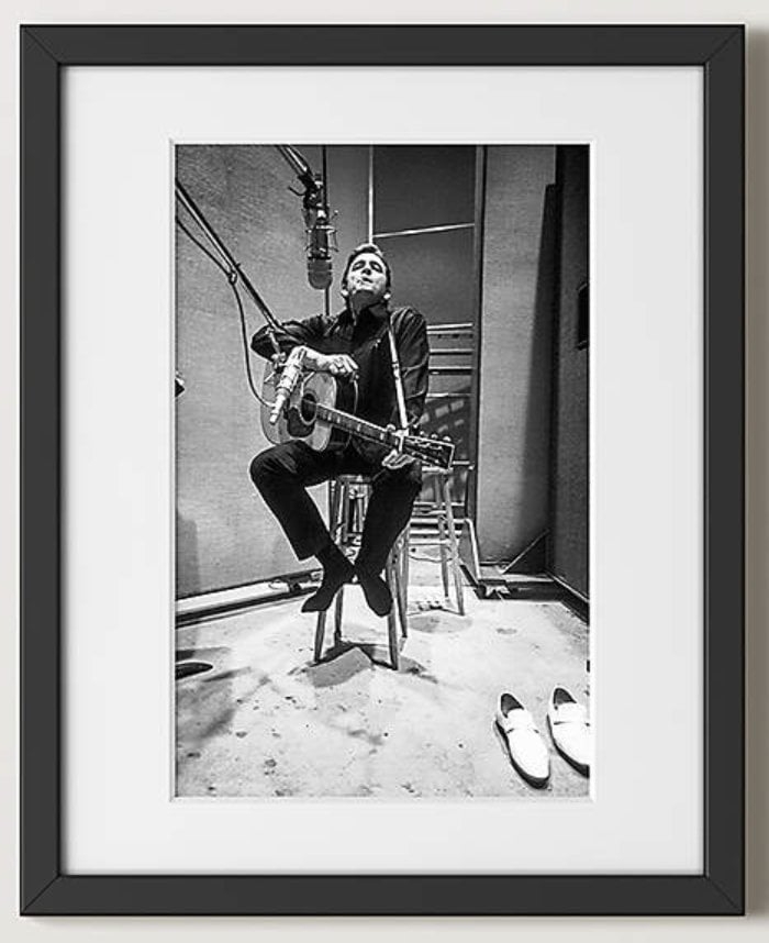 'Johnny Cash in the Studio' Photographic Print in Black Frame 21.5"x17.5" - Image 0