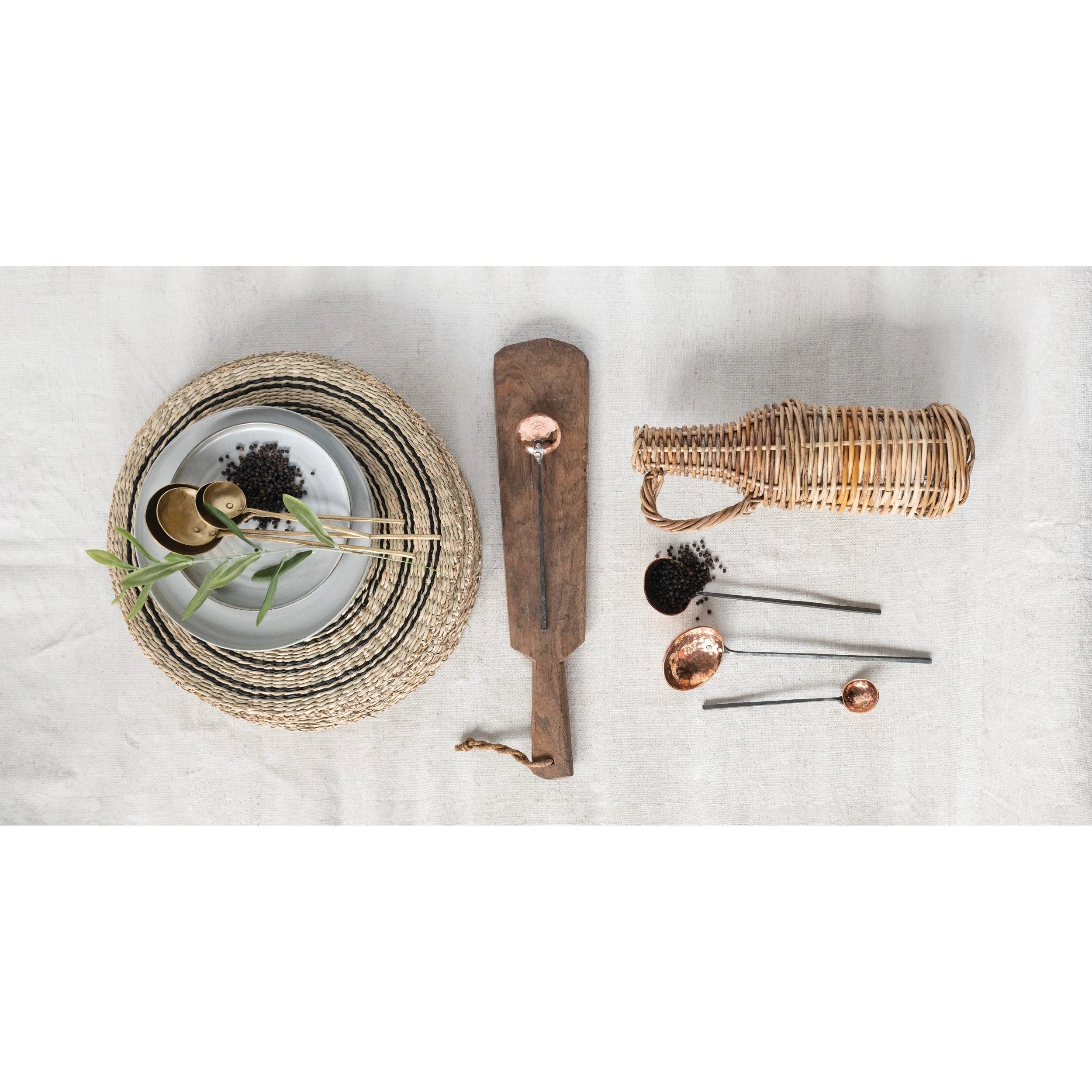 Handwoven Seagrass Placemat, Black & Natural, Set of 2 - Image 3