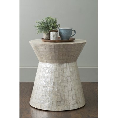 Courtnay End table - Image 0