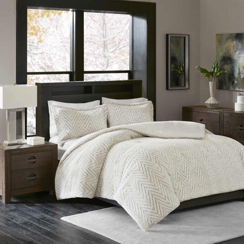 Hazlehurst Comforter Set - Image 4