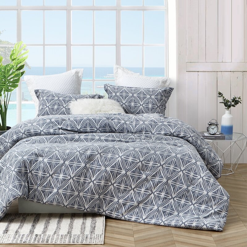 Rowsey Reversible Comforter Set - Image 0
