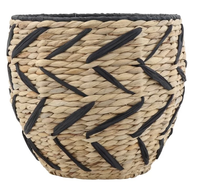 Seagrass Wicker Basket - Image 0