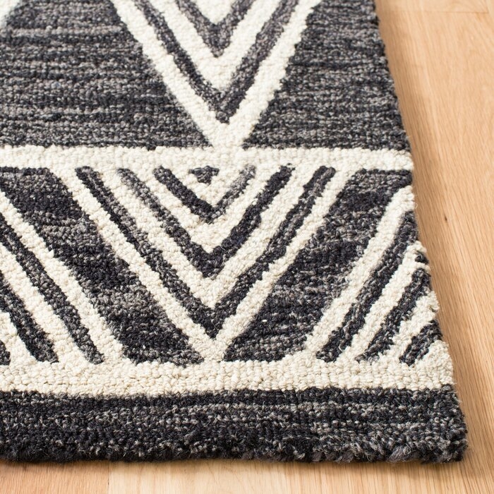 Vedika Hand-Tufted Wool Ivory/Charcoal Area Rug - Image 2