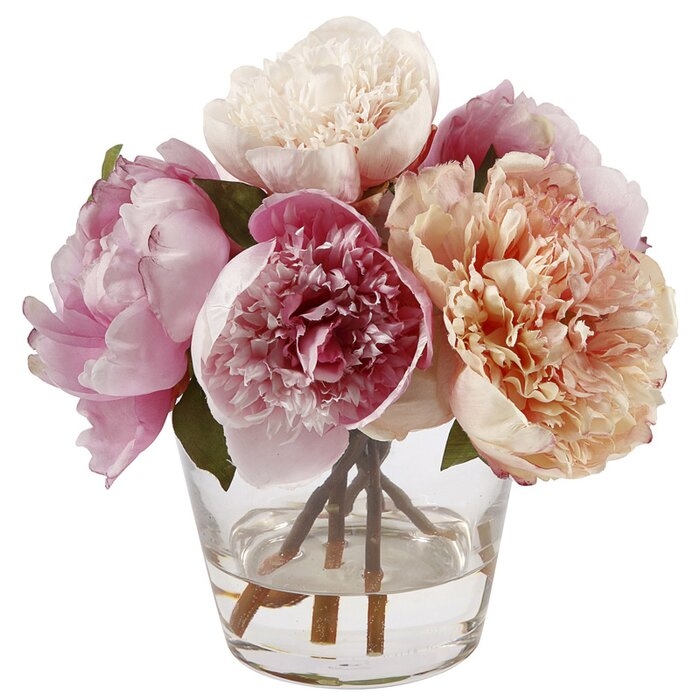 Hydrangea and Rose Floral Arrangement in Glass Vase - Image 0