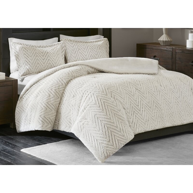 Hazlehurst Comforter Set - Image 3