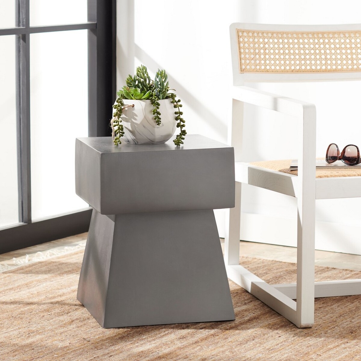 Zen Indoor/Outdoor Mushroom Modern Concrete 18.1-Inch H Accent Table - Dark Grey - Arlo Home - Image 2