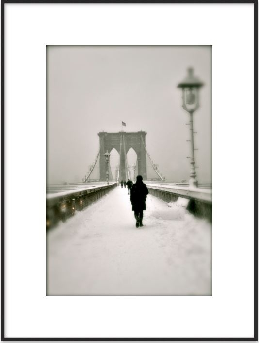 Brooklyn Bridge in Snow - Image 0