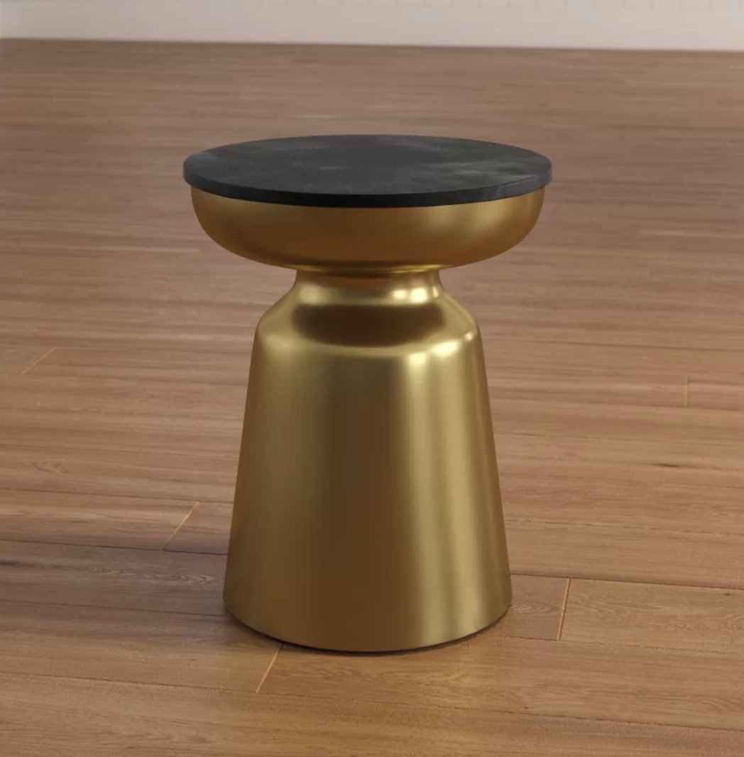 Crombach End Table - Image 0