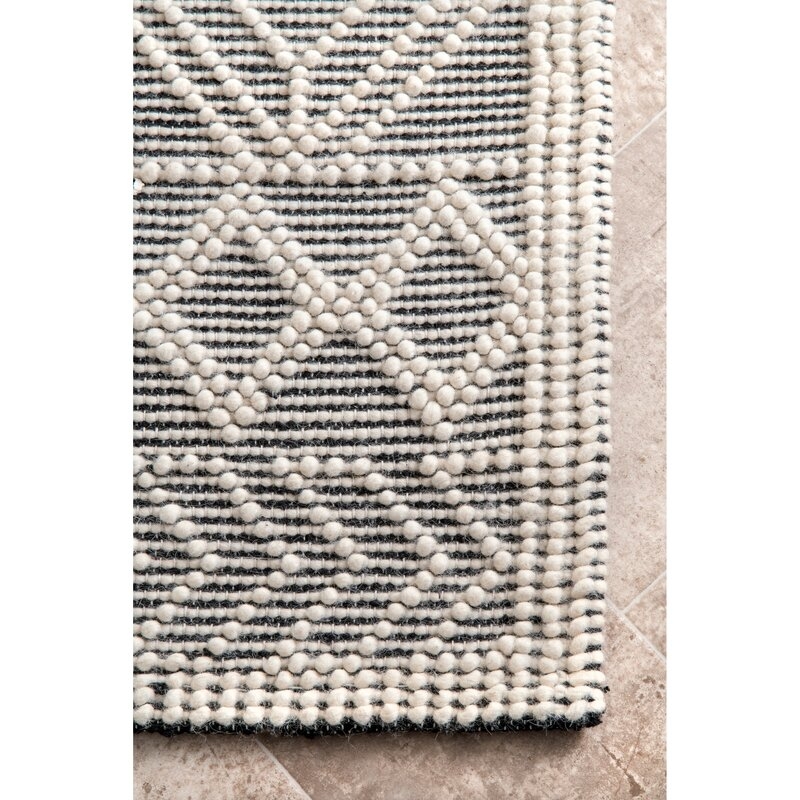 Peniste Hand-Tufted Wool/Cotton Ivory Area Rug - Image 4