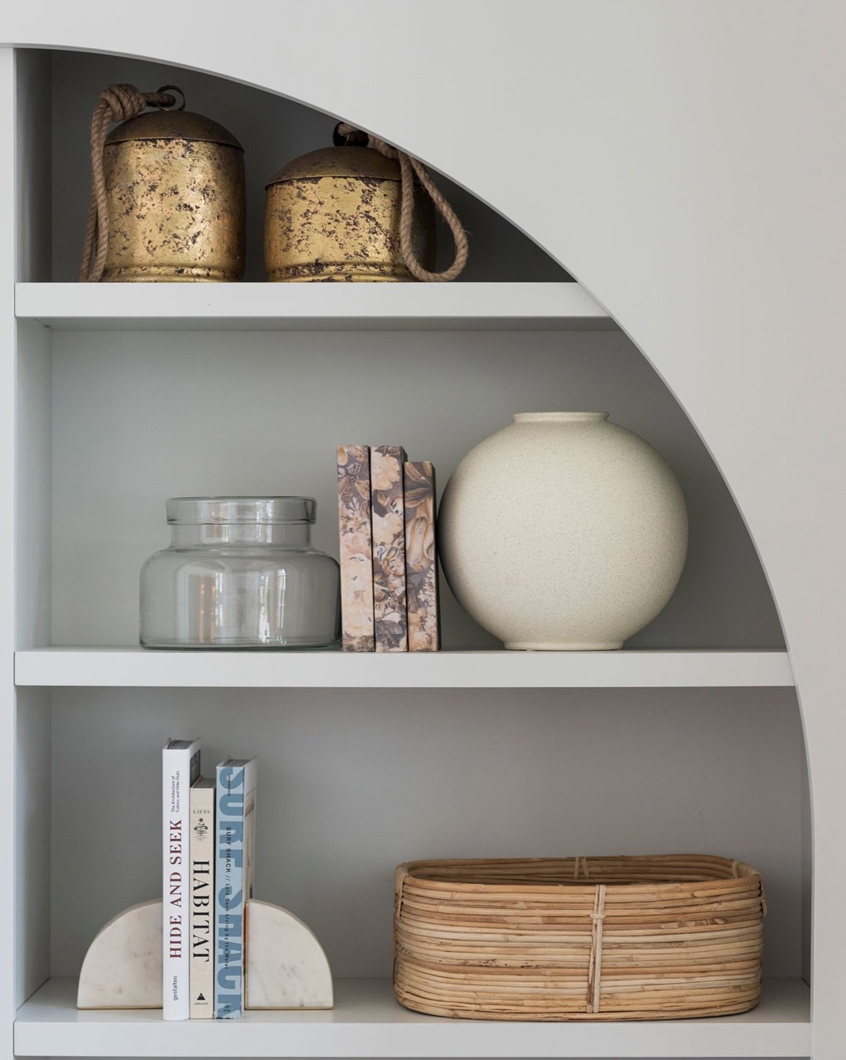 SPHERE VASE - WHITE - Image 6