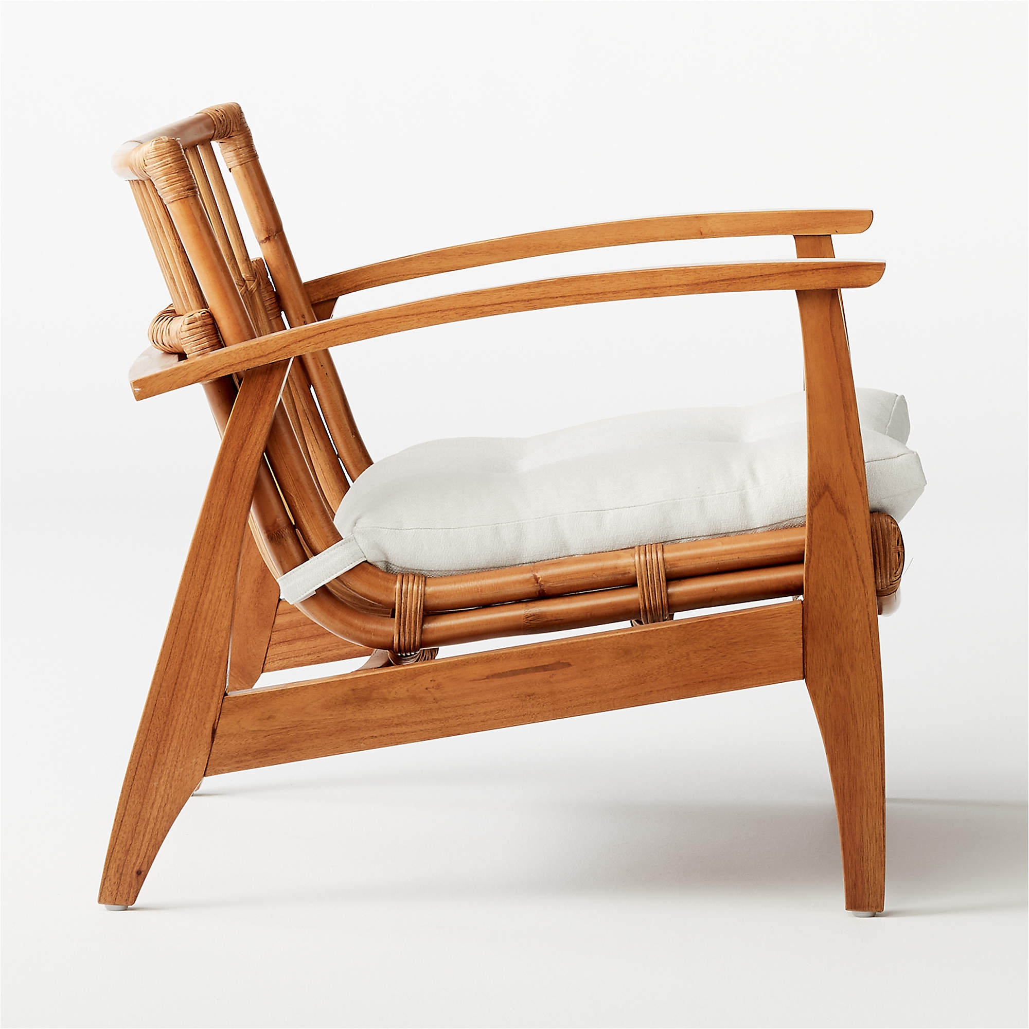 Noelie Rattan Lounge Chair with White Cushion, Mikkeli White - Image 5
